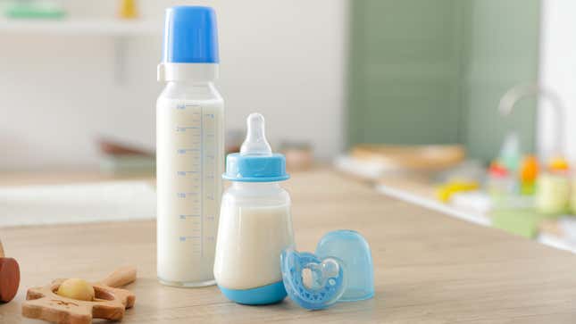 Image for article titled Don&#39;t Give These Recalled Similac and Pedialyte Products to Your Kids