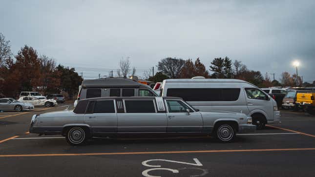 Image for article titled Inside Japan's Biggest Used Car Auction