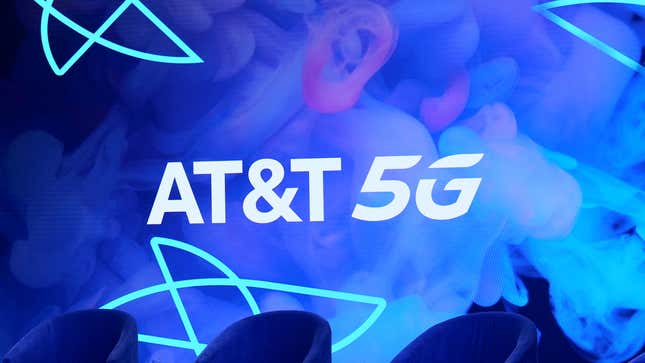 Image for article titled AT&amp;T Hypes 5G Future: Faster Airport Internet, Better Cloud Gaming