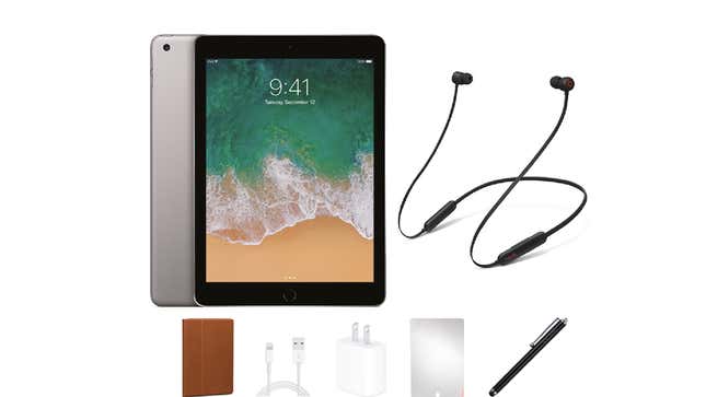 Image for article titled This 2018 iPad Bundle Is $200 Right Now