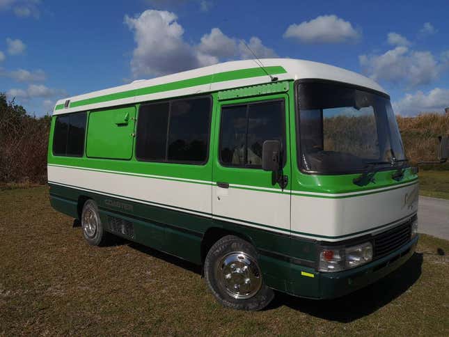 Image for article titled This Toyota Coaster RV Is One Of The Biggest Japanese Imports You'll See