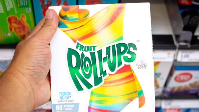 hand holding fruit roll up box