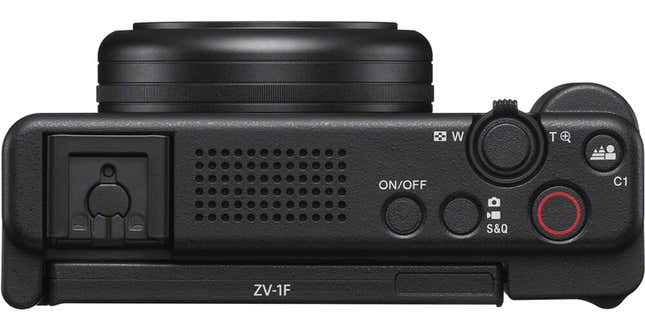 Imagen para el artículo titulado La nueva Sony ZV-1F es una cámara de $500 diseñada para creadores de contenido