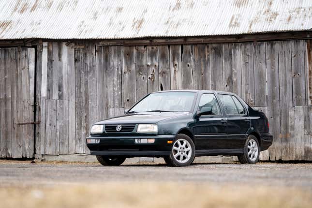 Image for article titled The Volkswagen Jetta GLX VR6 Was Ahead Of Its Time