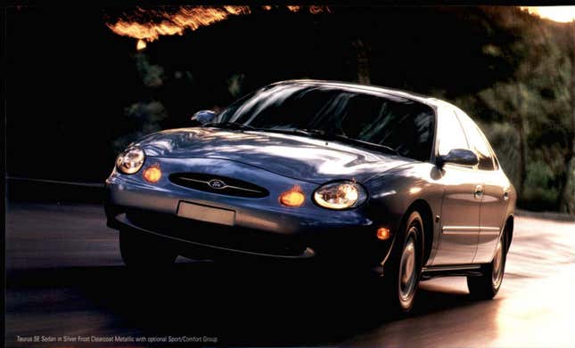 This is what car photography looked like in the 90s. Yeesh.