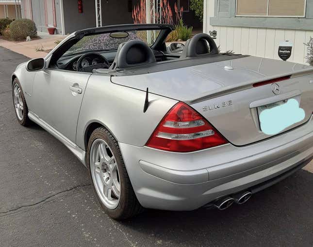 Image for article titled At $11,000, Is This 2002 Mercedes SLK 32 AMG Worth Lightening Your Wallet?