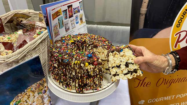 a Popilicious cake