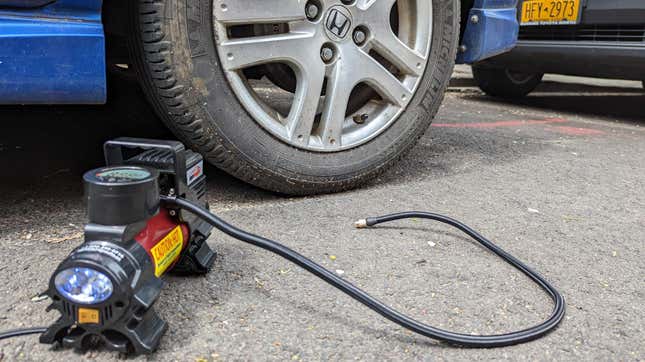 Image for article titled A $35 Portable Air Compressor Has Freed Me From The Tyranny Of Gas Station Air Pumps