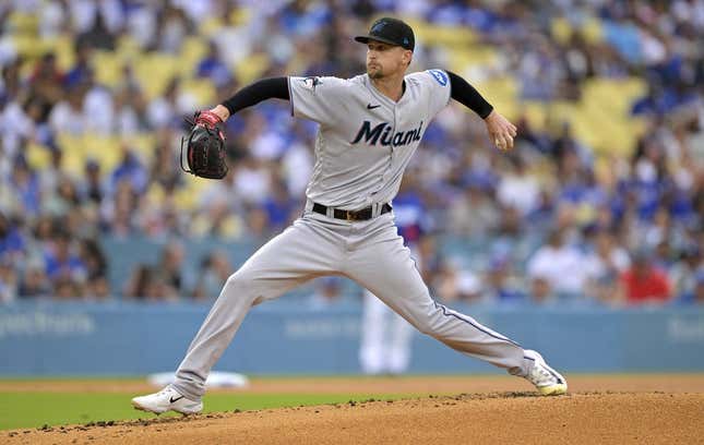 Aug 19, 2023; Los Angeles, California, USA;  Miami Marlins starting pitcher Braxton Garrett (29) throws to the plate in the first inning against the Los Angeles Dodgers at Dodger Stadium.