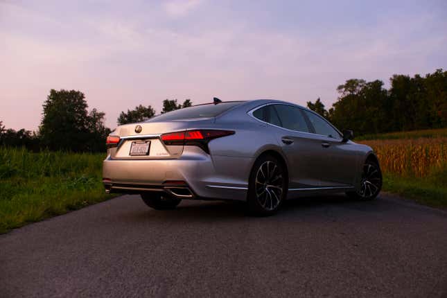 Image for article titled Here's How A $115,000 Lexus LS 500 Justifies Its Price