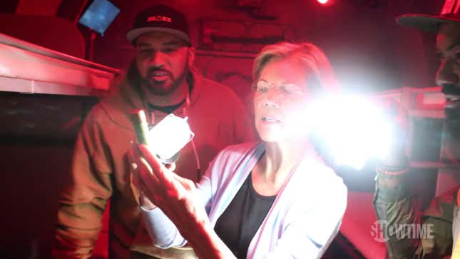 Image for article titled &#39;Is That a Blunt?&#39;: Here&#39;s Elizabeth Warren Completing an Escape Room with Desus &amp; Mero