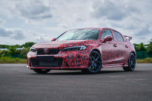 Image for article titled The 2022 Honda Civic Type R Is The Ghost Of Civics Past