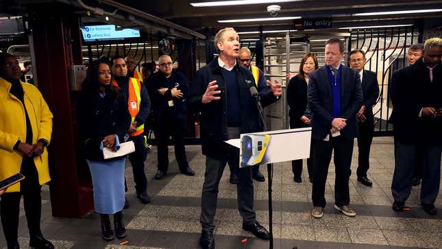 Image for article titled MTA Announces New Minimum Income Requirements To Ride Subway