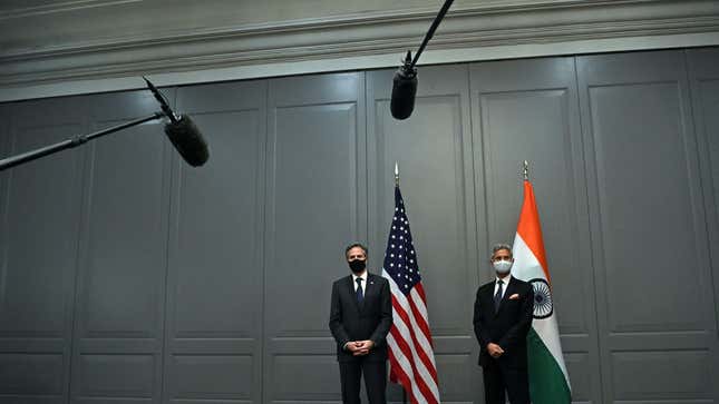 U.s. Secretary of State Antony Blinken attends a press conference with India’s Foreign Minister Subrahmanyam Jaishankar following a bilateral meeting in London on May 3, 2021.