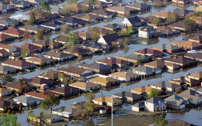 Image for article titled The destruction wrought by Hurricane Katrina, seen from the air