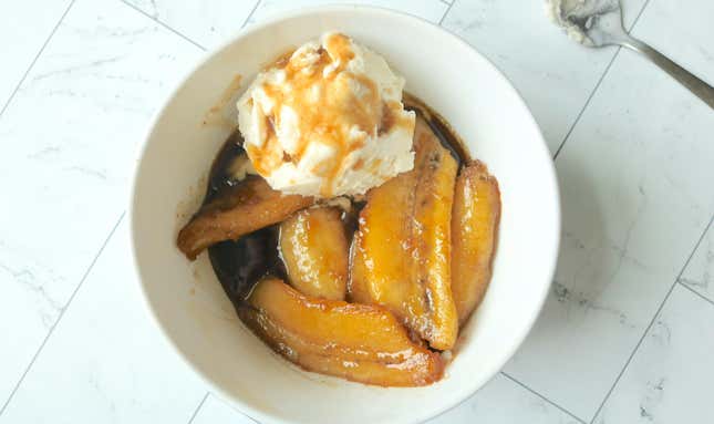 Image for article titled You Can Make This Bananas Foster In Just 10 Minutes