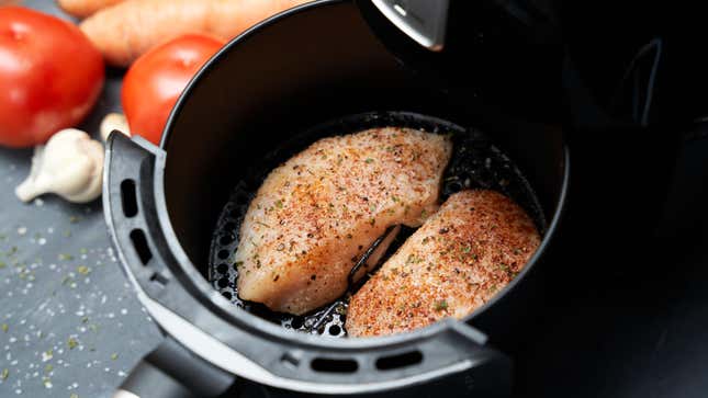 Image for article titled 10 Common Mistakes to Avoid When Using an Air Fryer
