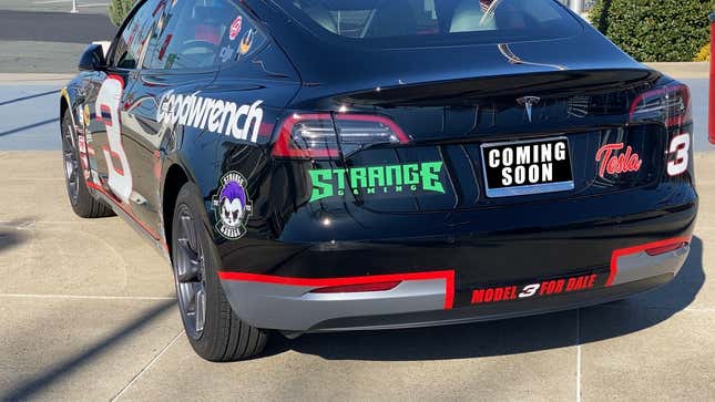 Image for article titled How A NASCAR Fan Got Sponsors To Buy Him A Tesla Model 3 With A Dale Earnhardt Tribute