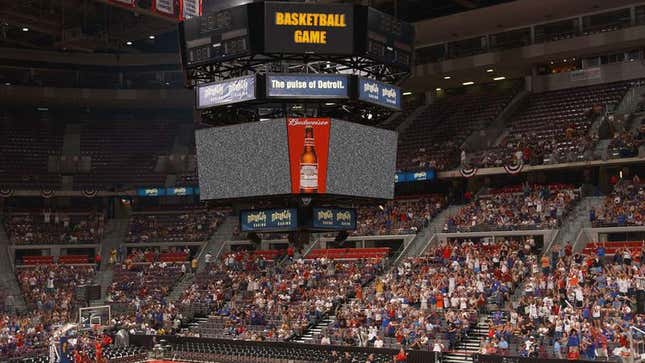 Image for article titled Detroit Pistons JumboTron Not Even Trying Anymore