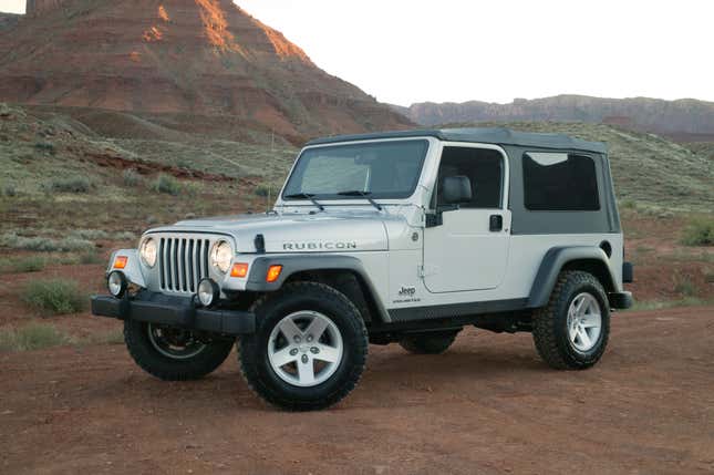Image for article titled Why The 2004 To 2006 Jeep Wrangler Unlimited 'LJ' Is The Holy Grail Of Jeeps