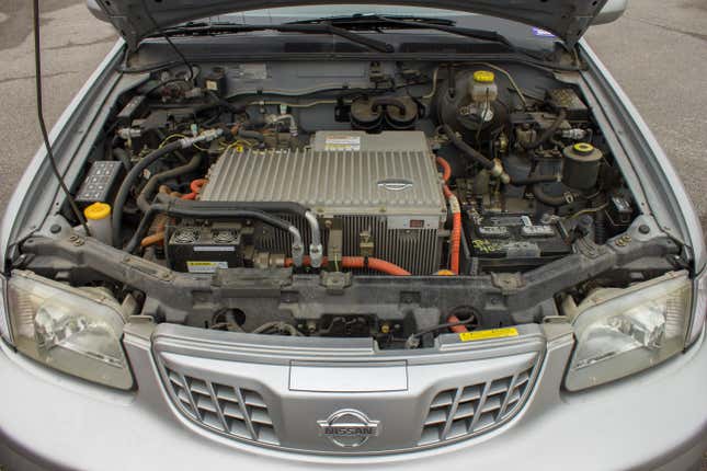 Image for article titled Nissan Designed a Mass-Market Electric Car in 1998. Here's Why You've Never Heard of It