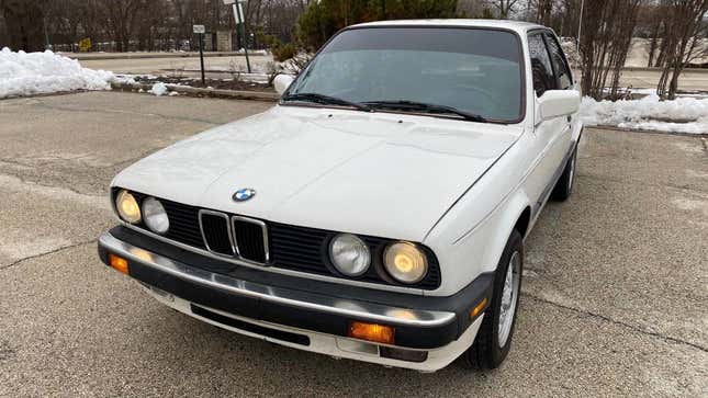 Image for article titled At $6,500, Is This High-Mileage 1988 BMW 325is A Low-Down Bargain?