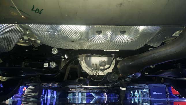 2019 BMW 3 Series rear diff and subframe