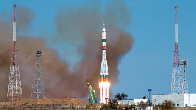 El reciente lanzamiento de un cohete Soyuz desde el cosmódromo de Baikonur en Kazajistán.