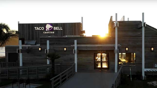 Exterior of Pacifica, CA Taco Bell