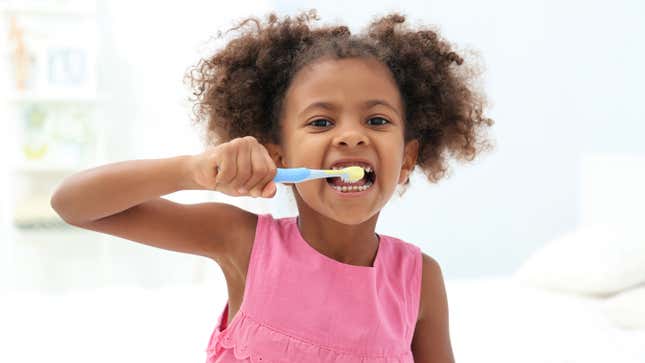 Image for article titled What Parents Need to Know About Kids&#39; Dental Hygiene During the Pandemic