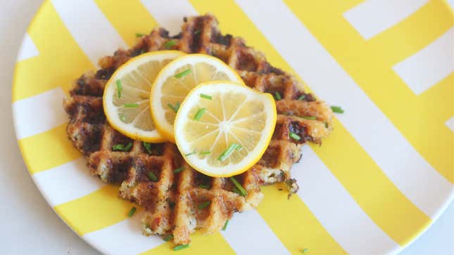 Image for article titled You Can Totally Cook Crab Cakes in a Waffle Maker