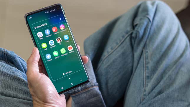 Image for article titled How to Get &#39;Android 10&#39; on Your Samsung Galaxy S10 Right Now