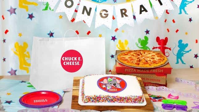 Image for article titled Chuck E. Cheese bets people will pay $120 for 3 mediocre pizzas and a cake
