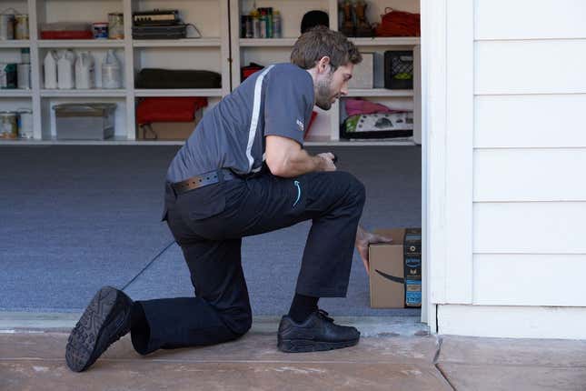 Image for article titled Amazon Wants to Let Strangers into Your Garage Now