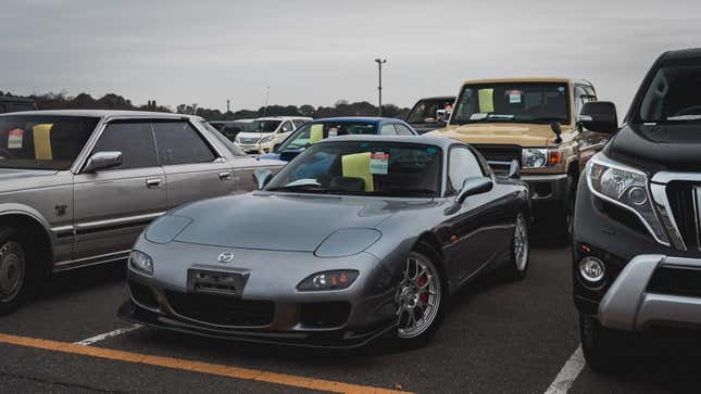 Image for article titled Inside Japan's Biggest Used Car Auction