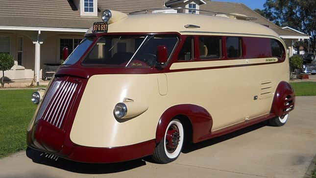 Image for article titled The Western Flyer Is A Streamlined RV By The Man Who Designed The Wienermobile