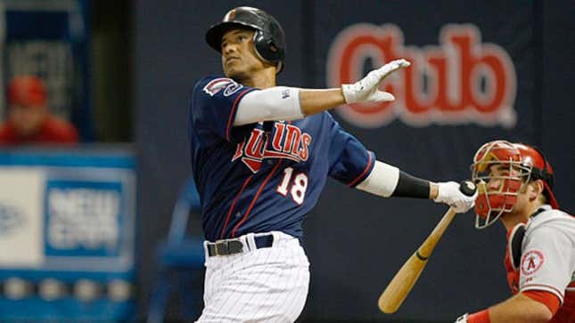 Image for article titled Orlando Cabrera Hates Metrodome's Tuna Casserole Smell