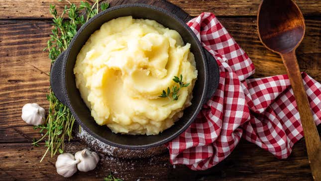 Image for article titled Boil Your Mashing Potatoes With Garlic and Aromatics