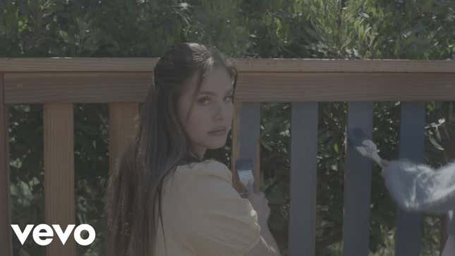 Lana del Rey Is Back (Even Though She Never Left)