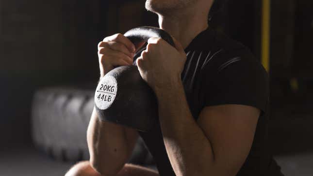 Image for article titled How to Get Into Position for a Goblet Squat With a Heavy Kettlebell