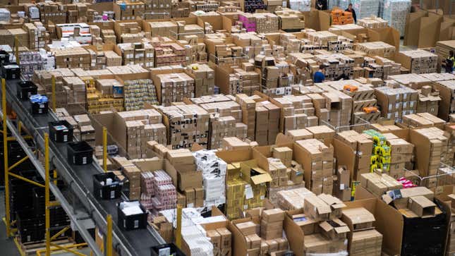 Image for article titled California Advances Historic Bill Targeting Amazon&#39;s Punishing Warehouse Quotas