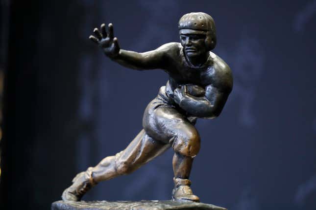 Image for article titled Make the Heisman Trophy more than the &#39;Best QB&#39; award it’s become