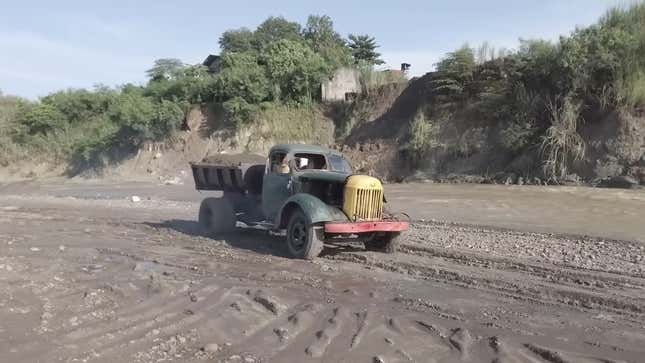 Image for article titled Time And Rust Can&#39;t Kill This Soviet Era Dump Truck