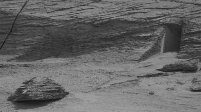 Image from NASA's Curiosity rover showing what looks like a doorway on Mars.