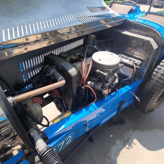 Bild für den Artikel mit dem Titel „Für 48.500 US-Dollar – könnte dieser blaugrüne Bugatti Typ 35 von 1988 Sie dazu bringen, auf die alte Schule zu gehen?“