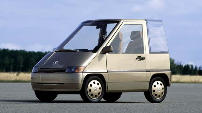 Image for article titled You're Going To Want To Drive This Epic Off-Road Beast Of A Smart Car