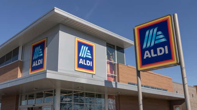 Image for article titled The Only Aldi Quarter Hack You&#39;ll Ever Need