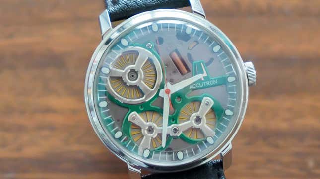 Image for article titled Three Electrostatic Motors Almost Make This Pricey Watch Worth It