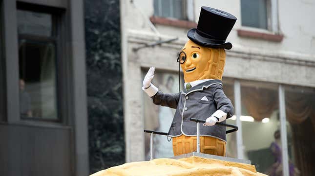 mr peanut on parade trailer