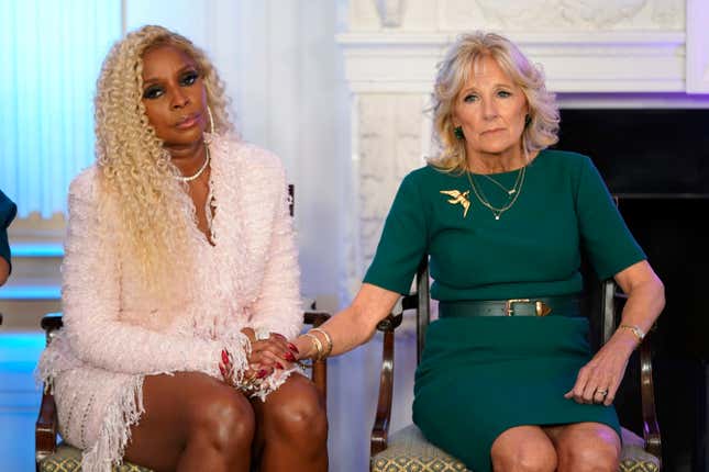 Image for article titled Mary J. Blige Opens Up About Losing Family Members to Cancer at White House Event